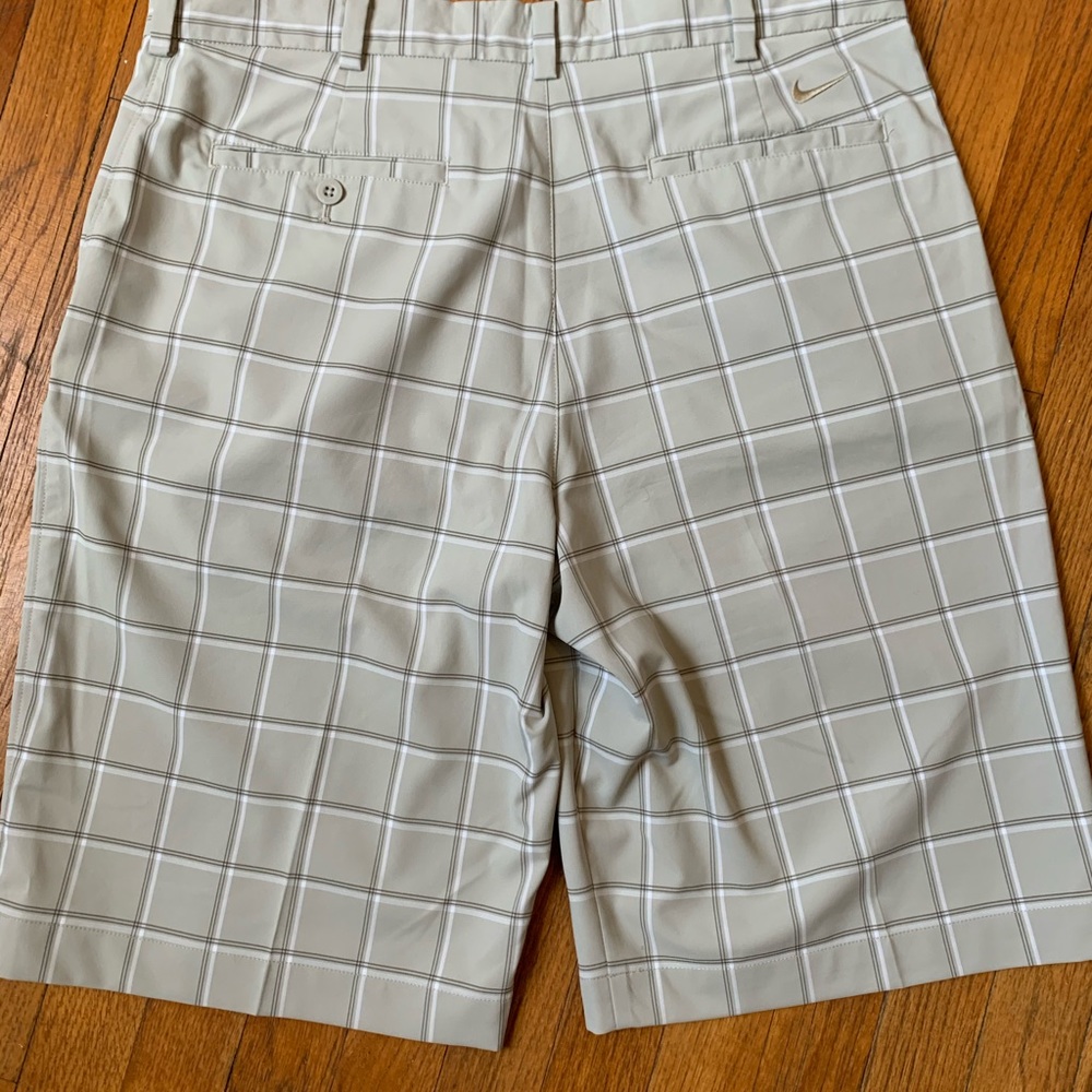Men’s Nike Golf shorts - Picture 6 of 8